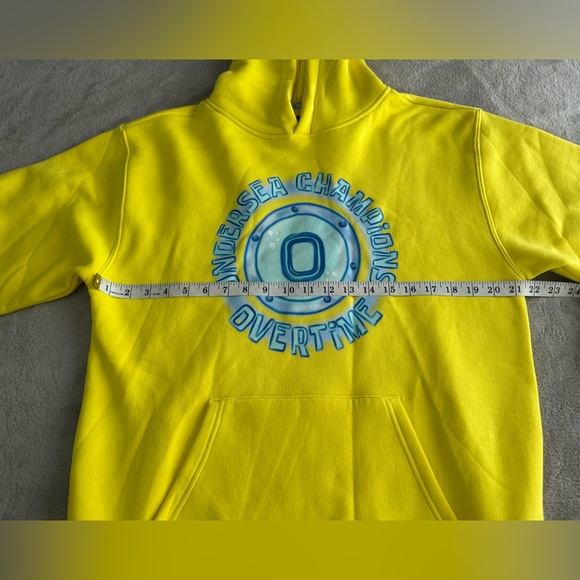 Overtime SpongeBob Airbrush Hoodie Men’s Medium in Yellow Worn 1x - Picture 5 of 8
